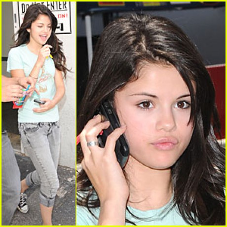 does selena gomez write her own songs does selena gomez write her own songs